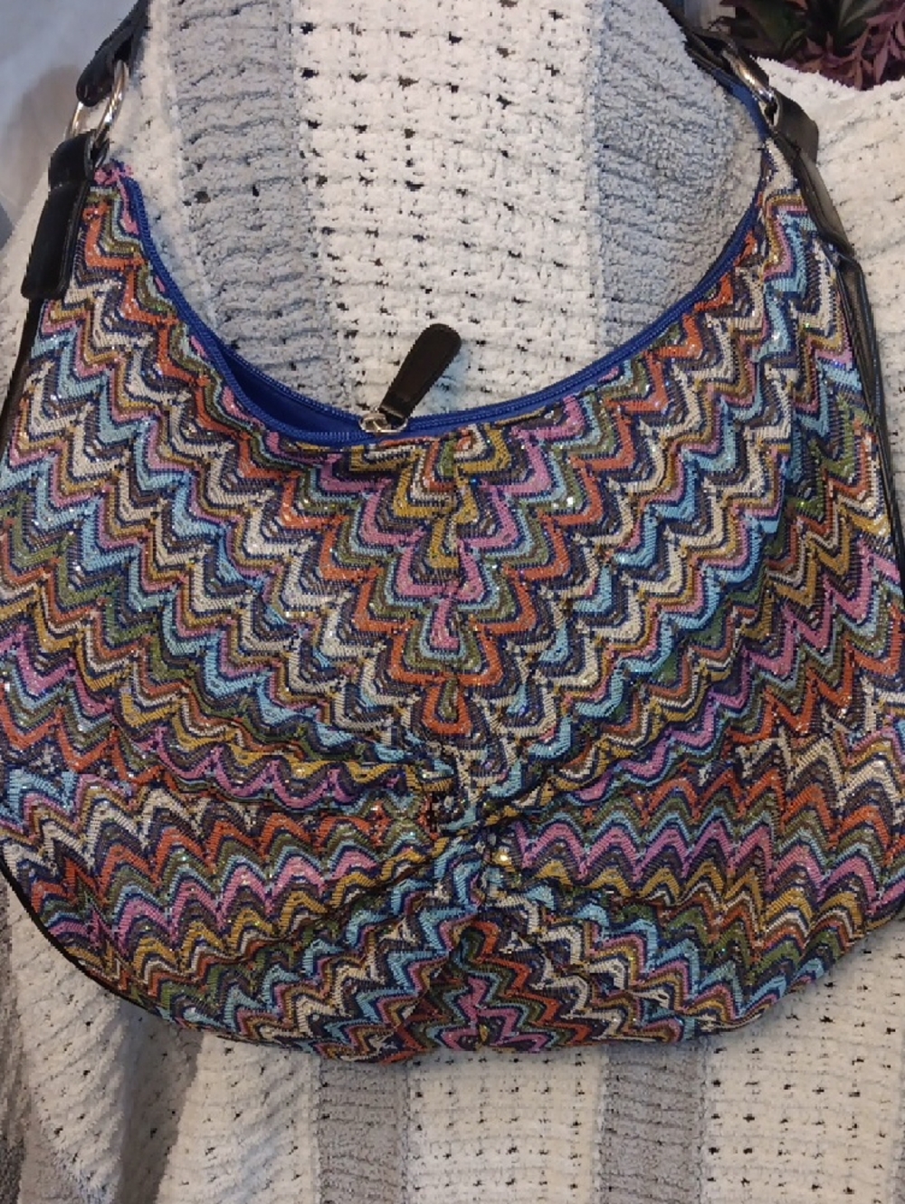 Candie's Multicolor Chevron Hobo Shoulder Bag with Black Trim - Picture 6 of 10